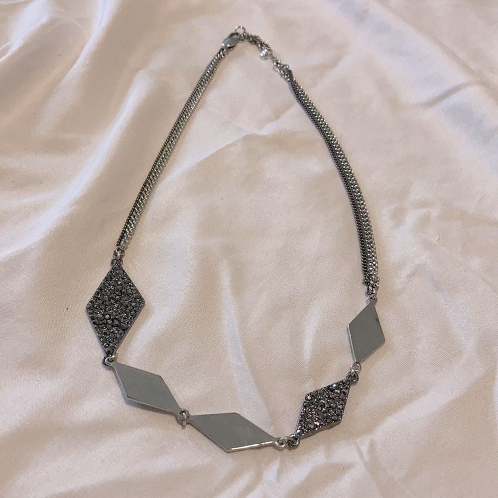 Kenneth Cole New York necklace